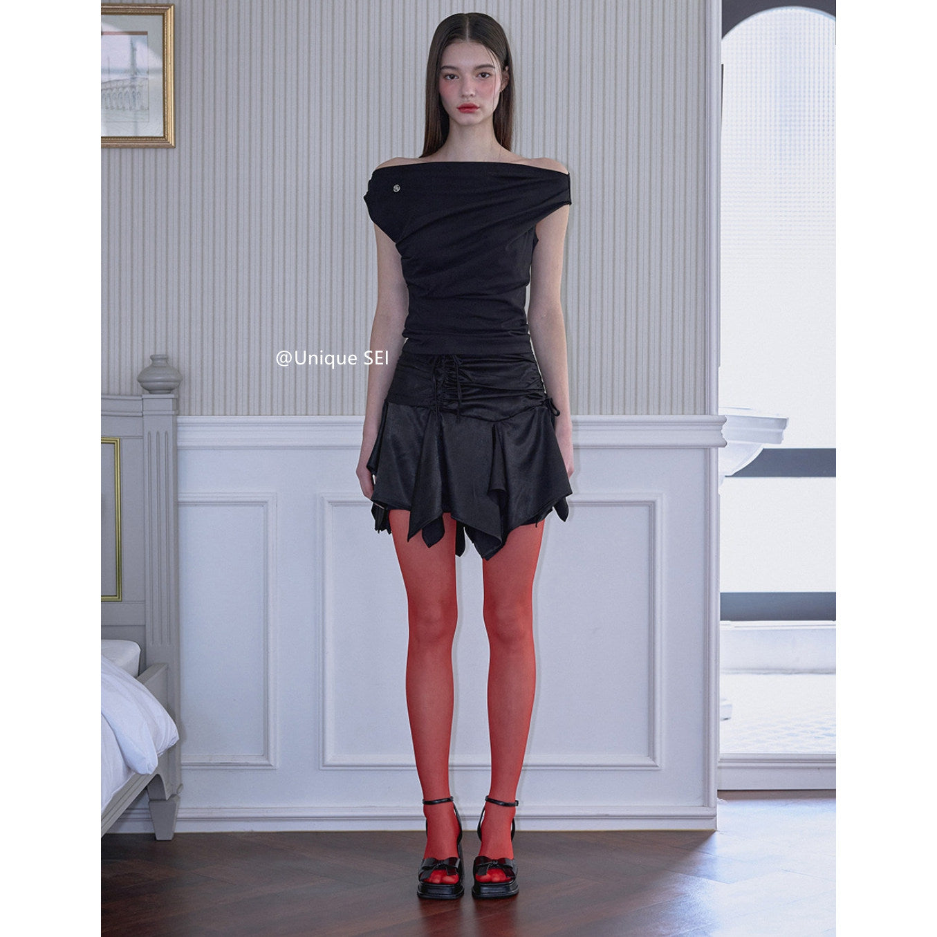 Unique SEI ellagross is the same Korean versatile off-the-shoulder neckline slim vest sleeveless top